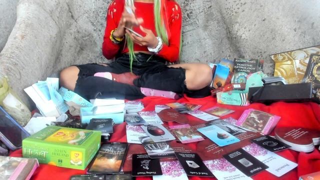 Love Oracle Reading-Twin Flames- Star Crossed Lovers-Love Don't Cost A Thing-Doesn't Really Matter смотреть онлайн
