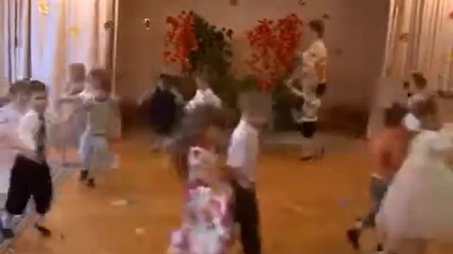 Танцевальная обучалочка Евтодьевой Аллы смотреть онлайн