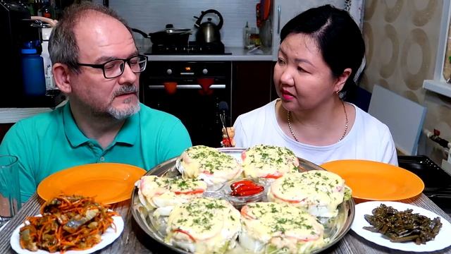 Анекдот А куда это мы идем смотреть онлайн