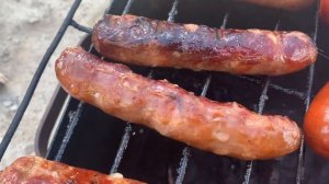 Копчёные купаты, сардельки и сосиски