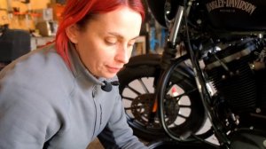 Замена Масла на Harley Davidson Sportster Iron 2012 года