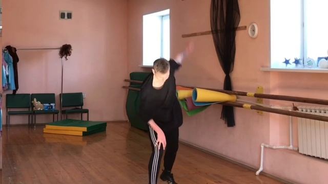 Дворцовые каникулы разминка от танцевального коллектива "Шанс" смотреть онлайн