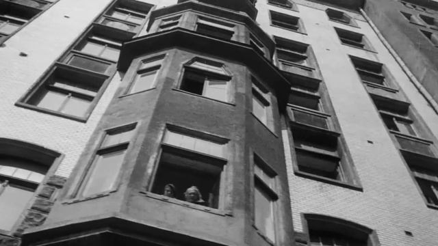 Человек с киноаппаратом  (1929)