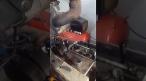 Стук в двигателе R195