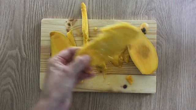 Как нарезать манго кубиками смотреть онлайн