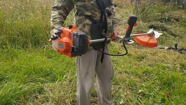 Husqvarna 128R справляется с бурьяном смотреть онлайн