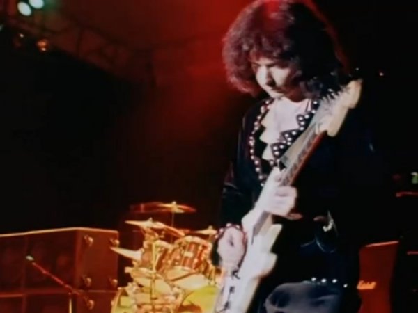 Rainbow - "All Night Long" (Live at Donington 1980)
