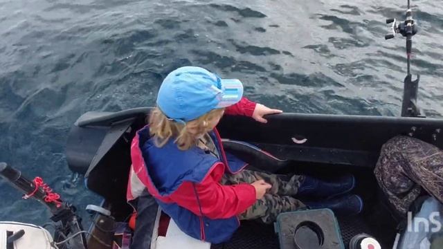 Воскресный выезд на камбалу вчетвером. лодка риб 400 из ПНД. мотор 20лс suzuki. Владивосток. смотреть онлайн