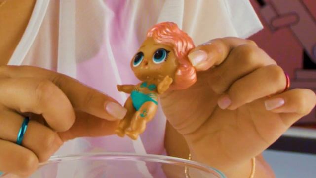 UNBOXED: Say Shell-O to L.O.L. Surprise! Pearl Surprise! | Season 2 Episode 1 смотреть онлайн