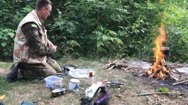 ПОХОД ВЫХОДНОГО ДНЯ. ЛЕСНАЯ КУХНЯ: КОЛБАСКИ НА ГРИЛЕ. смотреть онлайн