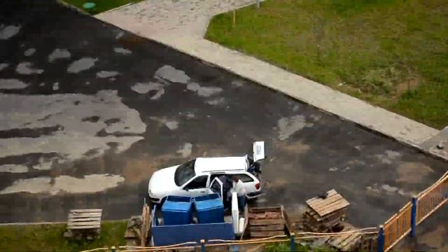 Как люди обворовывают детский сад. (2014-06-14 14:21) смотреть онлайн