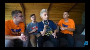 Влад А4 кто последний заговорит получит 10 000$