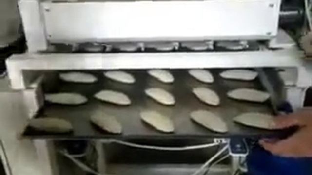 Видео работы модернизированной машины формования пряников А2 ШФЗ смотреть онлайн