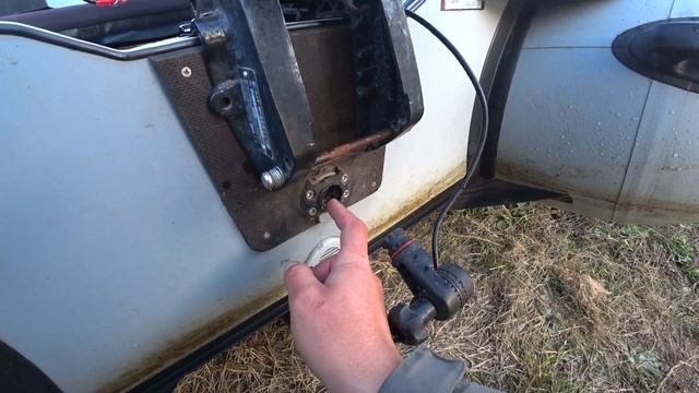 Установка Эхолота На Лодку ПВХ. Крепление Датчика. Аккумулятор смотреть онлайн