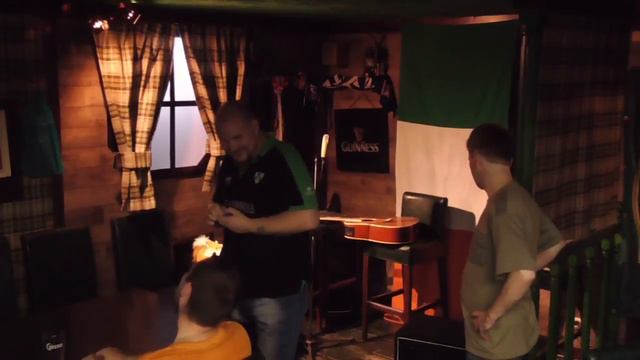 Владимир Чистяков и Максим Данилевский @ Irish Pub #1 Smolensk 28.07.2017 смотреть онлайн
