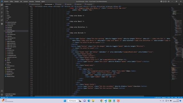 Dashboard Completo com PHP, MySQL e Bootstrap 5 / EP 8 - Editar e Excluir no Modal com Javascript смотреть онлайн