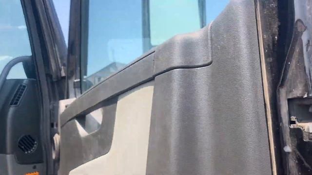 2019 Volvo VNL - Parts Unit 19VV009 смотреть онлайн