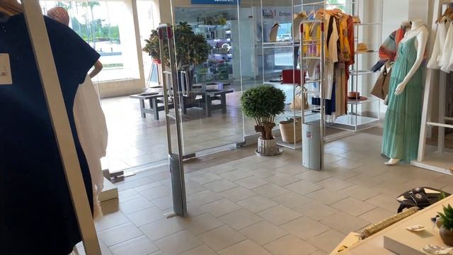 ШОППИНГ в ДОМИНИКАНЕ??.ПУНТА КАНА.РЯДОМ С ДЖУМБО.САН-ХУАН.ЗАШЛИ В БУТИК.НИЧЕГО НЕ КУПИЛИ.ЦЕНЫ ШОК! смотреть онлайн