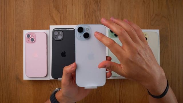 Unboxing de todas as cores dos iPhones 15 e 15 Plus! смотреть онлайн