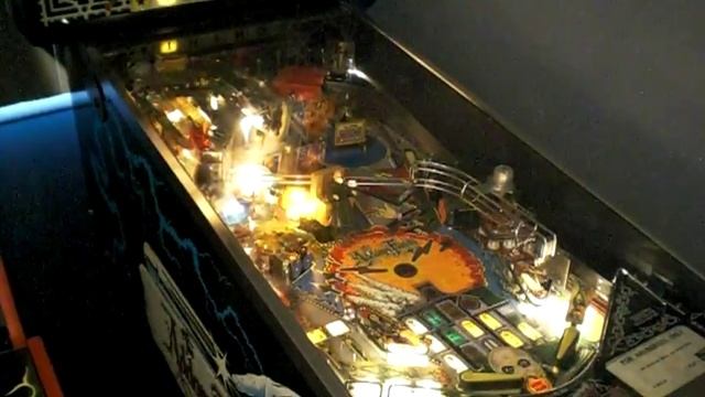 The Addams Family Pinball Machine - Gameplay смотреть онлайн