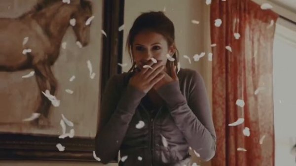 Elena Gilbert - Сдохли все бабочки до одной