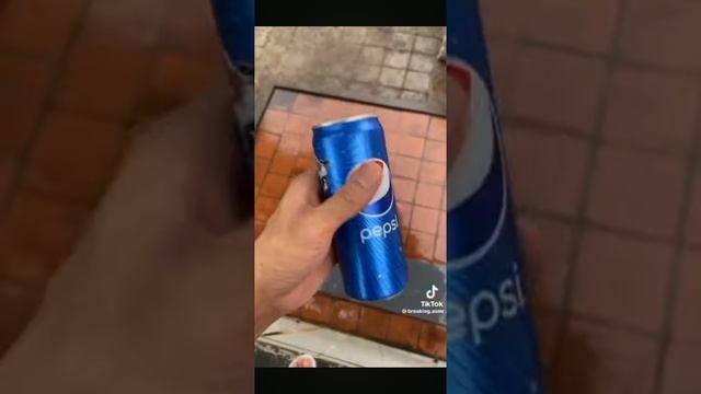 бутылки по лестнице бью смотреть онлайн