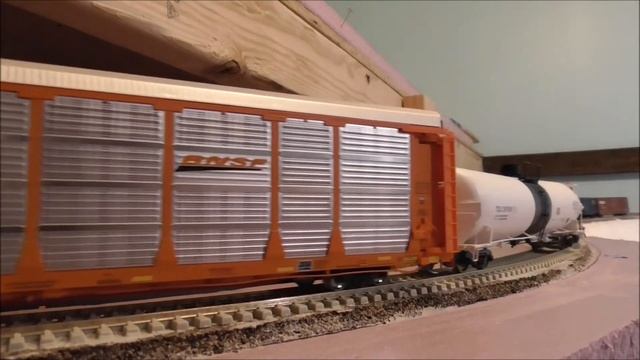 Scaletrains CSX ES44AH #3194 On The Layout [1/25/21]