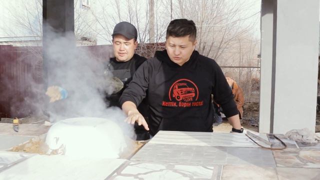 Тандырдағы қозы қалай пісіріледі? смотреть онлайн