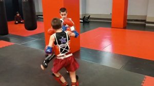 БУЛАТ (РОССИЯ). Тайский бокс. Дети Чемпионы. Темповая работа в парах