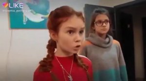 Это Funny Friends. Ссылка на их канал в ютубе в описание.
