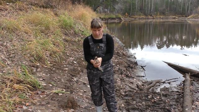 Рождение спиннингиста. Рыбалка на щуку в октябре 2020 на таёжной речке. смотреть онлайн