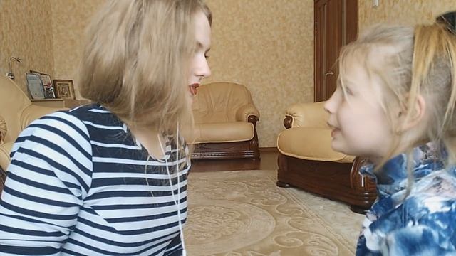CHALLENGE: Шепот Ютюбера//Я сделала кувырок//Малая шарит//Ведро на голове смотреть онлайн