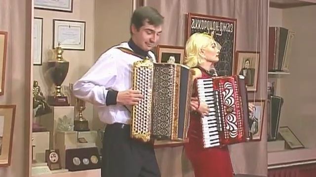 Бесаме. Besame Mucho.