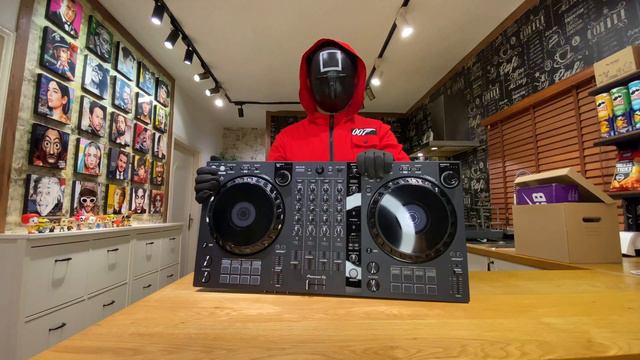 DJ Controller Unboxing, Model No. DDJ-FLX6 by Pioneer DJ. смотреть онлайн