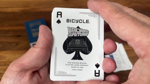 Back to the Future - Bicycle Playing Cards - Deck Review! смотреть онлайн