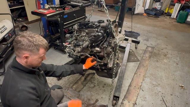 PSA 1.6 8v HDi (DV6C) Full Disassembly смотреть онлайн