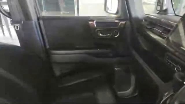 Honda N-box CUSTOM [BLACK MAFIA]