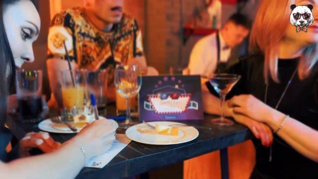 Квиз "Hollywood Quiz" смотреть онлайн
