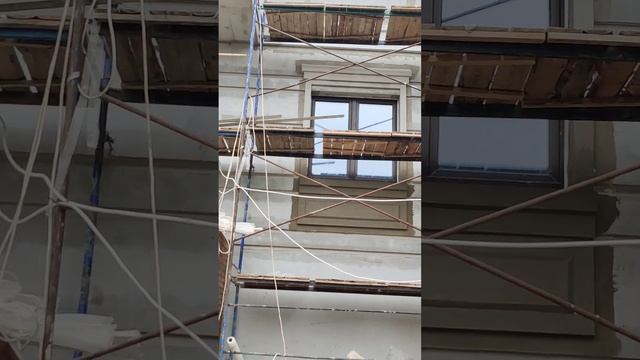 Продолжаем фасадные работы в холодный период времени, утепление, декоративные элементы из ППС, руст