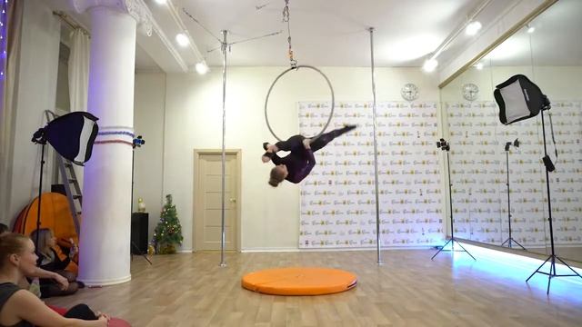 Melnik Slavyana Aeriol Hoop Fashion Fitness Studio смотреть онлайн