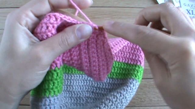 Шапка крючком Сова. 2 часть смотреть онлайн
