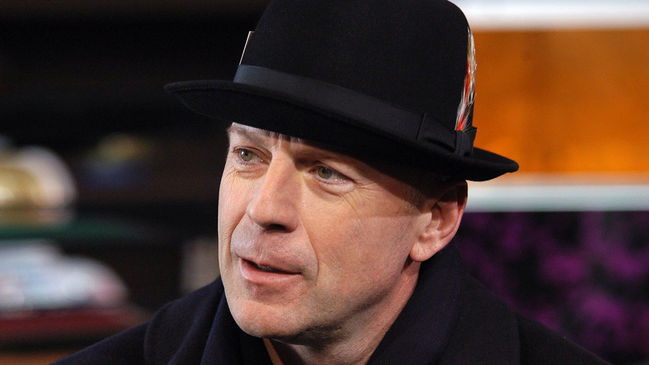 Все становится хуже: Брюс Уиллис в борьбе за здоровье смотреть онлайн