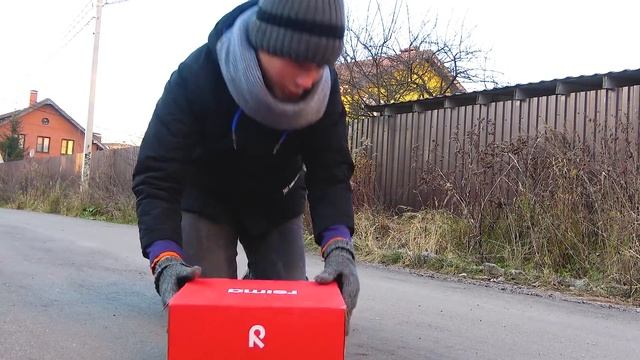 Брат приносит домой котят, старшая и младшая сестра вредничают, родители против смотреть онлайн