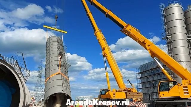 Монтаж силоса двумя автокранами Liebherr 100 тонн и 200 тонн смотреть онлайн