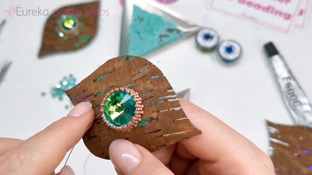 How to Make a Bead Bezel w/ Krakovski Rivoli Free Embroidery Jewelry Tutorial ft Vegan Cork Leather смотреть онлайн