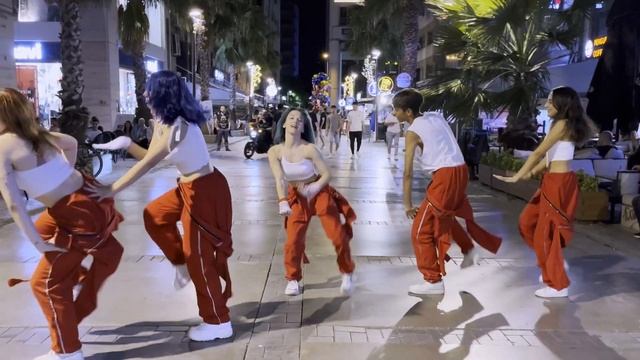 [KPOP IN PUBLIC TURKIYE I ONE TAKE] ITZY ''CAKE'' DANCE COVER by 6aes Crew смотреть онлайн