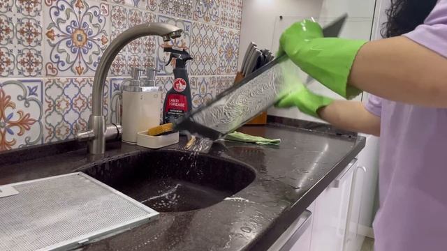 ? СУПЕРМОТИВАЦИЯ НА УБОРКУ ? Уборка в кухне ?? Отмыла всю бытовую технику смотреть онлайн