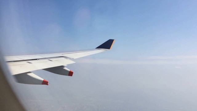 SINGAPORE AIRLINES LANDING IN GUANGZHOU INTERNATIONAL AIRPORT смотреть онлайн