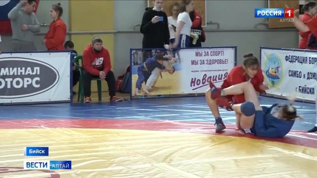 В Бийске состоялся всероссийский турнир по самбо смотреть онлайн
