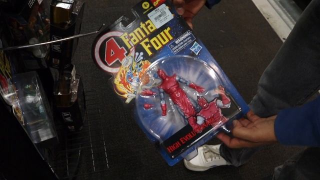 Toy Hunting for NEW SPIDERMAN VINTAGE WAVE! Target run! смотреть онлайн